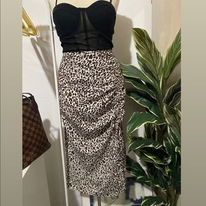 On Sale 🔴 LAST ONE🍸 side split skirt